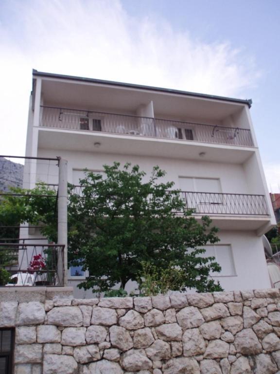 Apartments Ivka Omiš Esterno foto