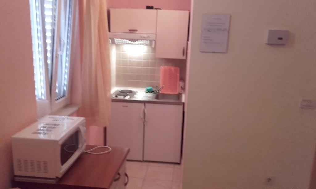 Apartments Ivka Omiš Esterno foto