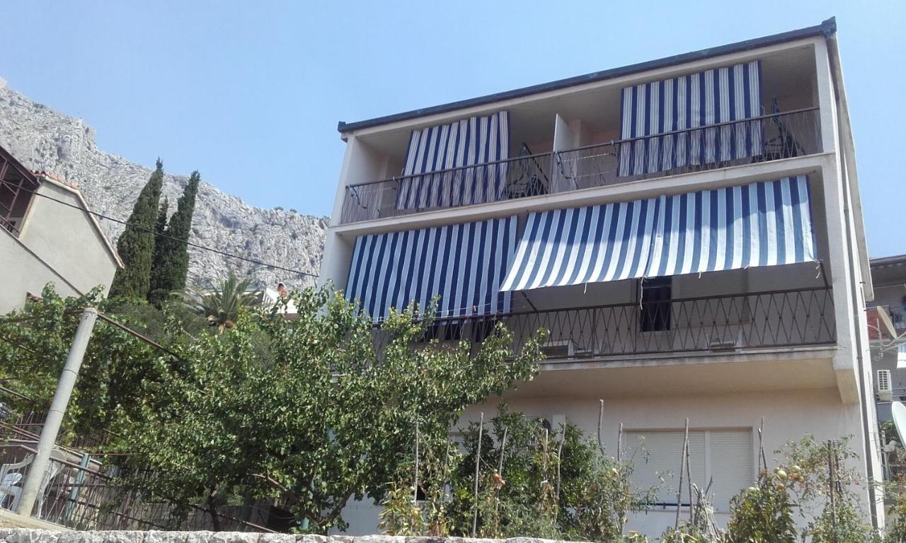 Apartments Ivka Omiš Esterno foto